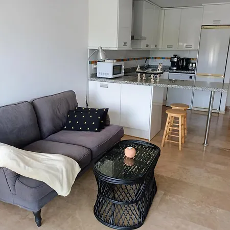 Denia, Urbano Junto Al Mar * 德尼亚