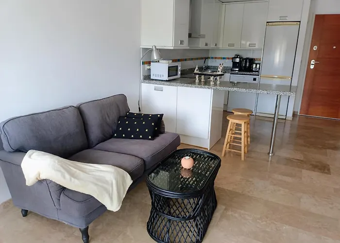 Denia, Urbano Junto Al Mar * 德尼亚