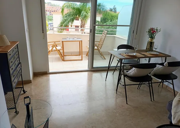 Denia, Urbano Junto Al Mar デニア