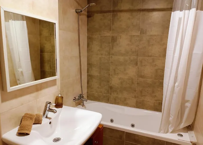 Denia, Urbano Junto Al Mar 德尼亚